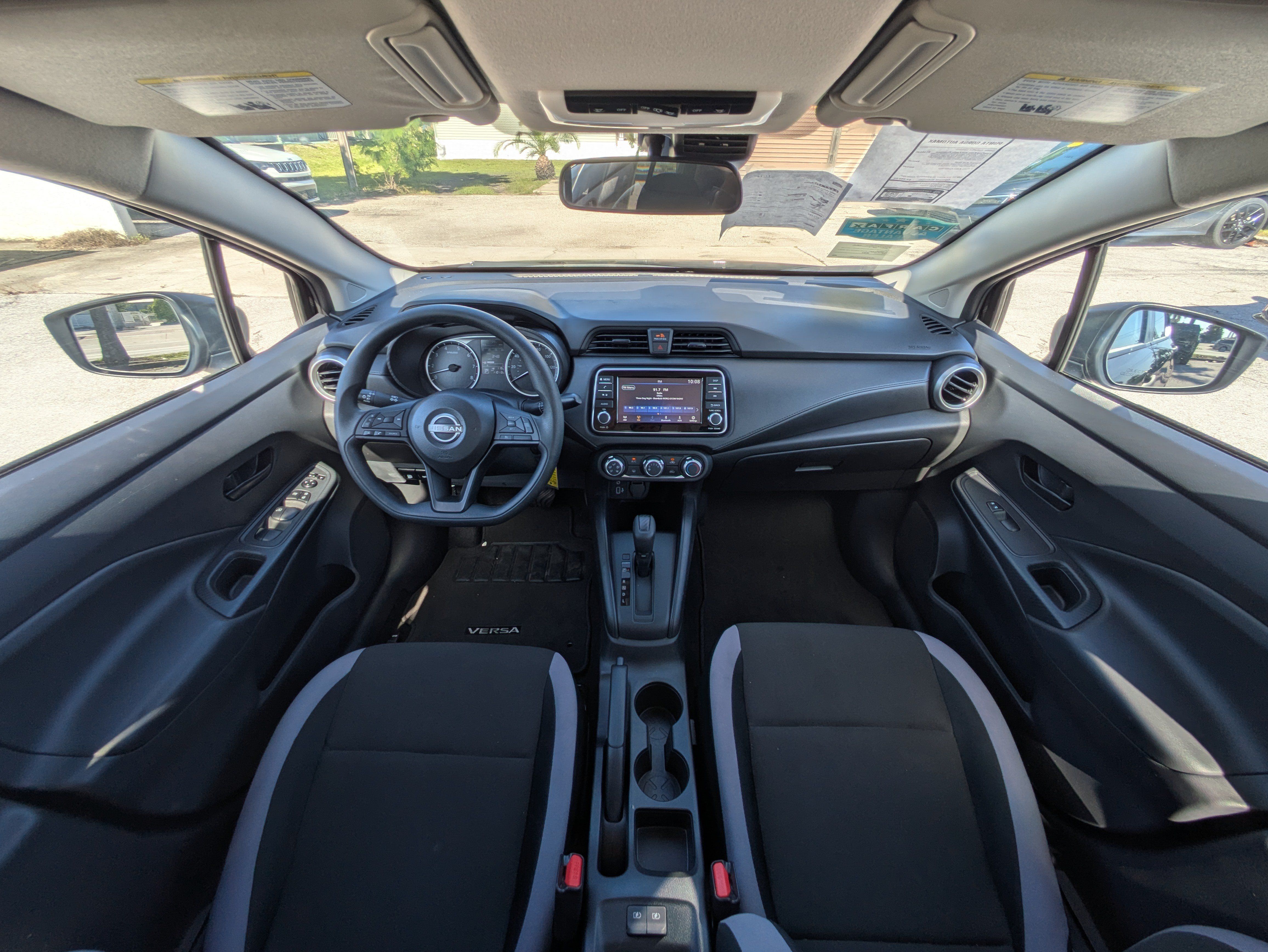 Used 2025 Nissan Versa S w/ Trunk Package FWD image 29