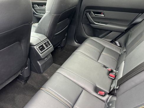 Used 2025 MAZDA CX-50 AWD 2.5 S w/ Premium Plus Pkg image 12