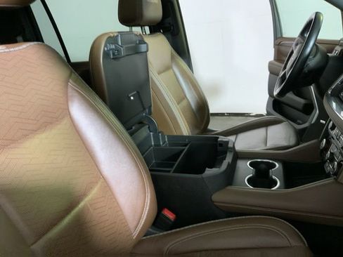 Used 2021 Chevrolet Suburban High Country w/ Premium Package image 40