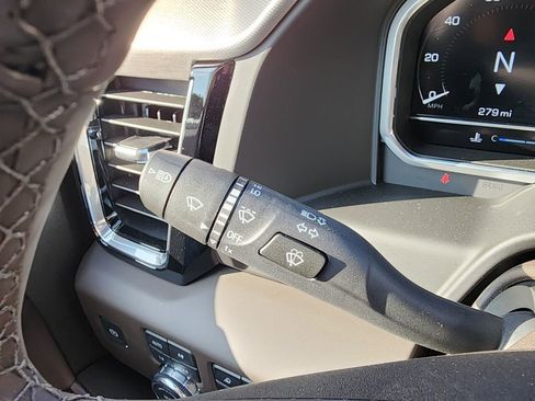 New 2025 GMC Sierra 2500 Denali w/ Denali Reserve Package image 26