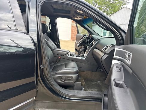 Used 2013 Ford Explorer XLT AWD/4WD image 11