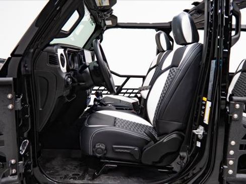 Used 2026 Jeep Wrangler Unlimited Sport AWD/4WD image 25