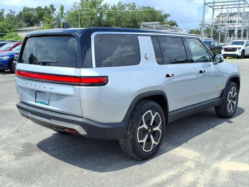 Used 2024 Rivian R1S Adventure AWD/4WD image 7
