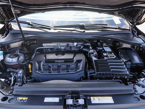 Certified 2022 Volkswagen Tiguan SE FWD image 28