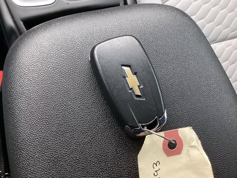 Used 2018 Chevrolet Equinox LS image 31