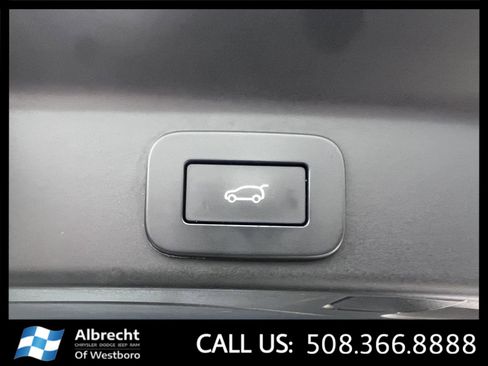 Used 2023 Jaguar F-PACE S image 16