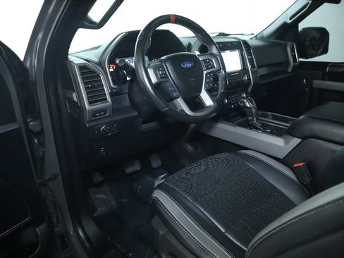 Used 2018 Ford F150 Raptor w/ Equipment Group 802A Luxury AWD/4WD image 17