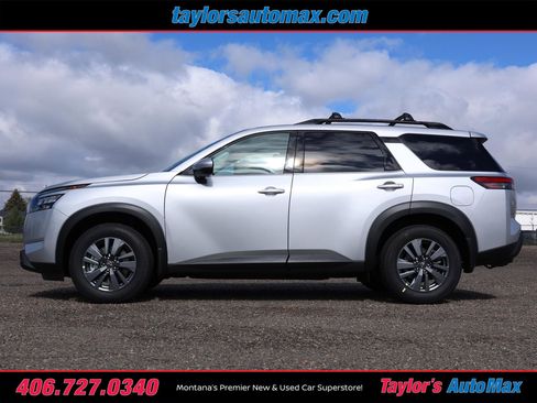 New 2025 Nissan Pathfinder SV w/ SV Premium Package image 42