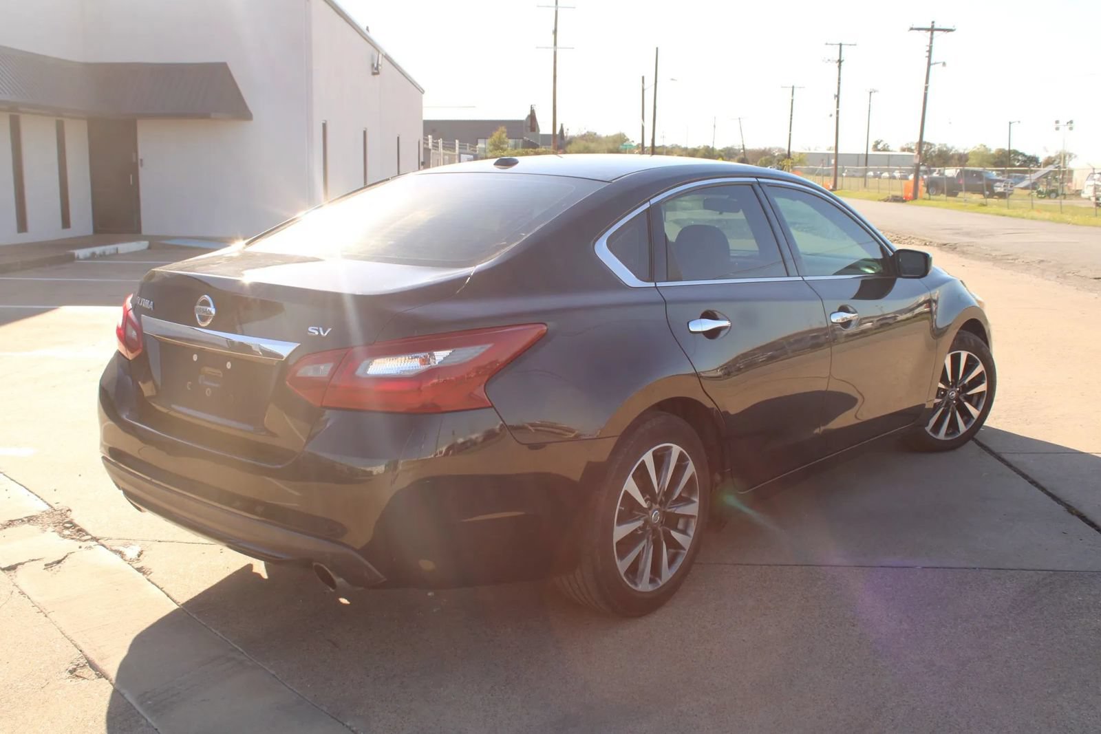 Used 2018 Nissan Altima 2.5 SV FWD image 4