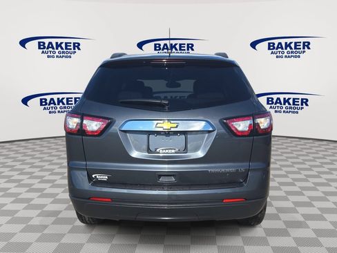 Used 2013 Chevrolet Traverse LS FWD image 4
