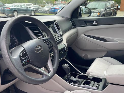 Used 2018 Hyundai Tucson SE AWD/4WD image 51