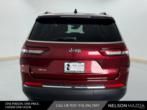 Used 2023 Jeep Grand Cherokee L Laredo AWD/4WD image 7