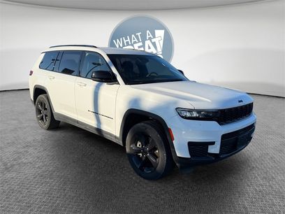 Used 2023 Jeep Grand Cherokee L Laredo