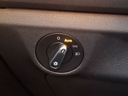 Used 2021 Volkswagen Jetta SEL image 21