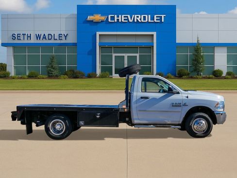 Used 2017 RAM 3500 Tradesman w/ Power & Remote Entry Group image 8