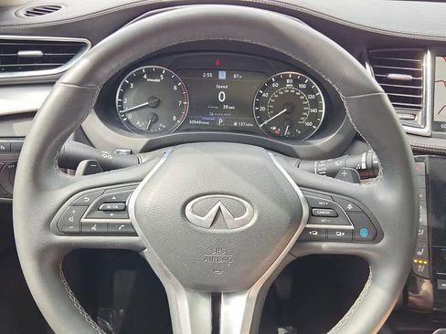 Used 2022 INFINITI QX50 Essential image 16