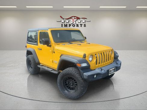 Used 2019 Jeep Wrangler Sport AWD/4WD image 6