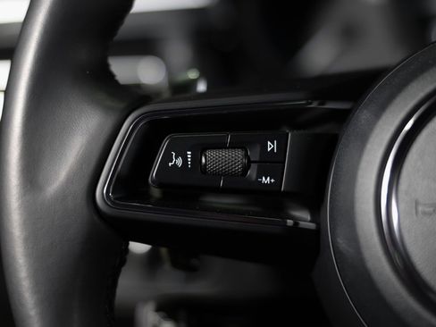 Used 2023 Porsche Macan image 77