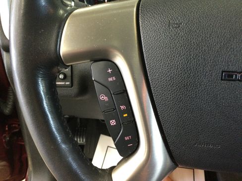 Used 2015 GMC Acadia Denali AWD/4WD image 18
