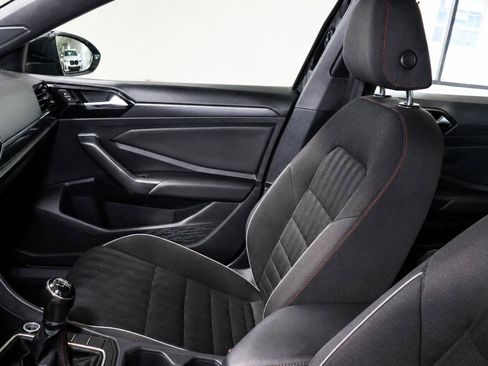 Used 2019 Volkswagen Jetta GLI FWD image 15