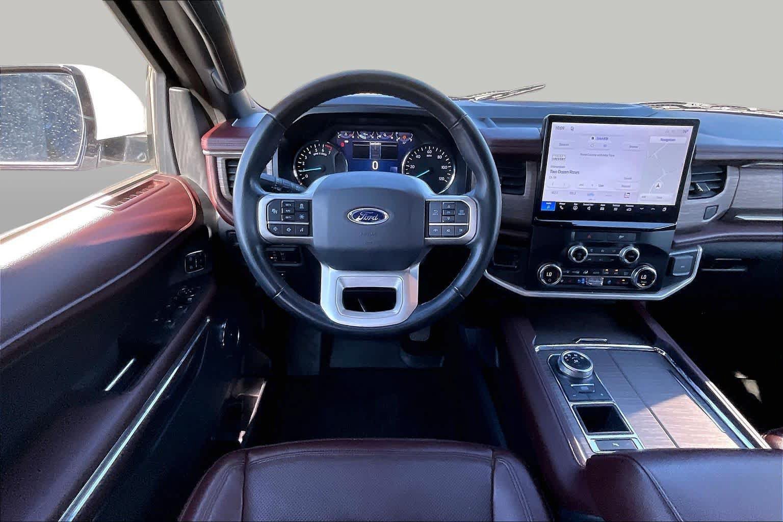 Used 2022 Ford Expedition Limited RWD image 6