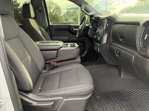 Used 2022 Chevrolet Silverado 1500 Custom image 10