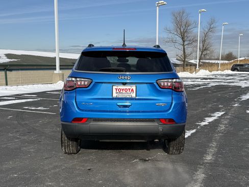 Used 2022 Jeep Compass Latitude image 7