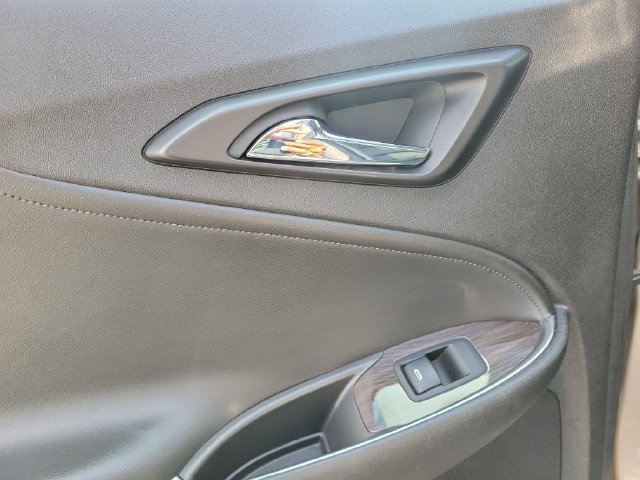 Used 2024 Chevrolet Malibu LT FWD image 12