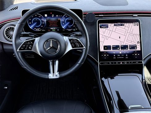 Used 2023 Mercedes-Benz EQE 500 4MATIC Sedan image 11