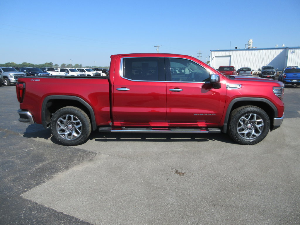 Certified 2024 GMC Sierra 1500 SLT w/ SLT Premium Plus Package AWD/4WD image 5