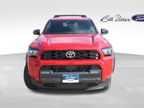 Used 2025 Toyota 4Runner TRD Off-Road image 2