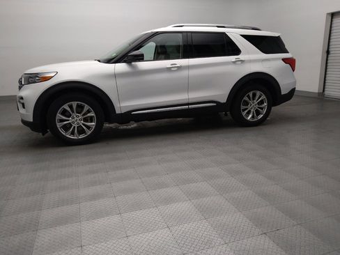 Used 2020 Ford Explorer Limited image 2