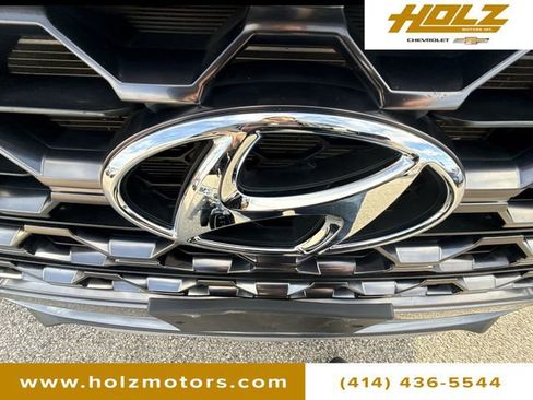 Used 2019 Hyundai Santa Fe SEL image 29