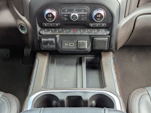 Used 2019 GMC Sierra 1500 Denali w/ Denali Ultimate Package image 19