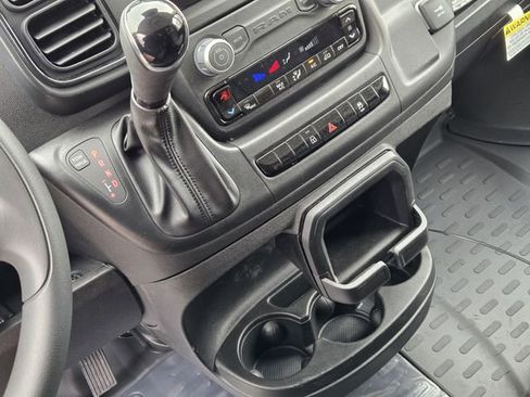Used 2025 RAM ProMaster 2500 w/ Convenience Group image 21