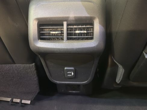 Used 2019 GMC Terrain SLT w/ Preferred Package FWD image 29