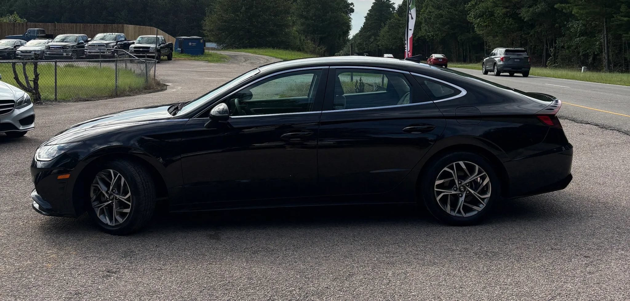 Used 2022 Hyundai Sonata SEL FWD image 3