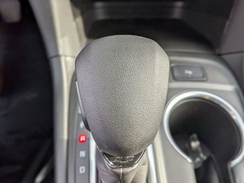 Used 2022 Chevrolet Equinox LT image 30