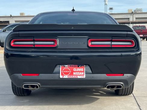 Used 2022 Dodge Challenger GT w/ Plus Package image 8