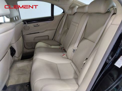 Used 2017 Lexus LS 460 w/ Comfort Package image 39