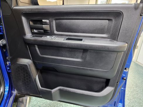 Used 2017 RAM 2500 Tradesman w/ Chrome Appearance Group image 27