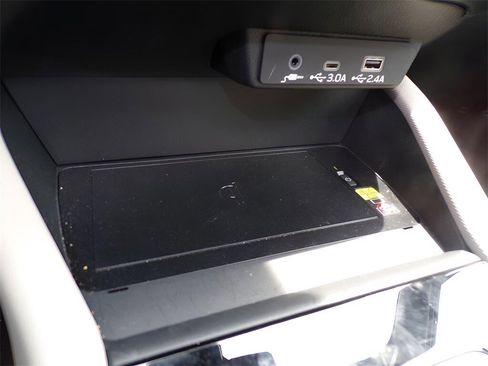 Certified 2025 Subaru Forester Premium image 22