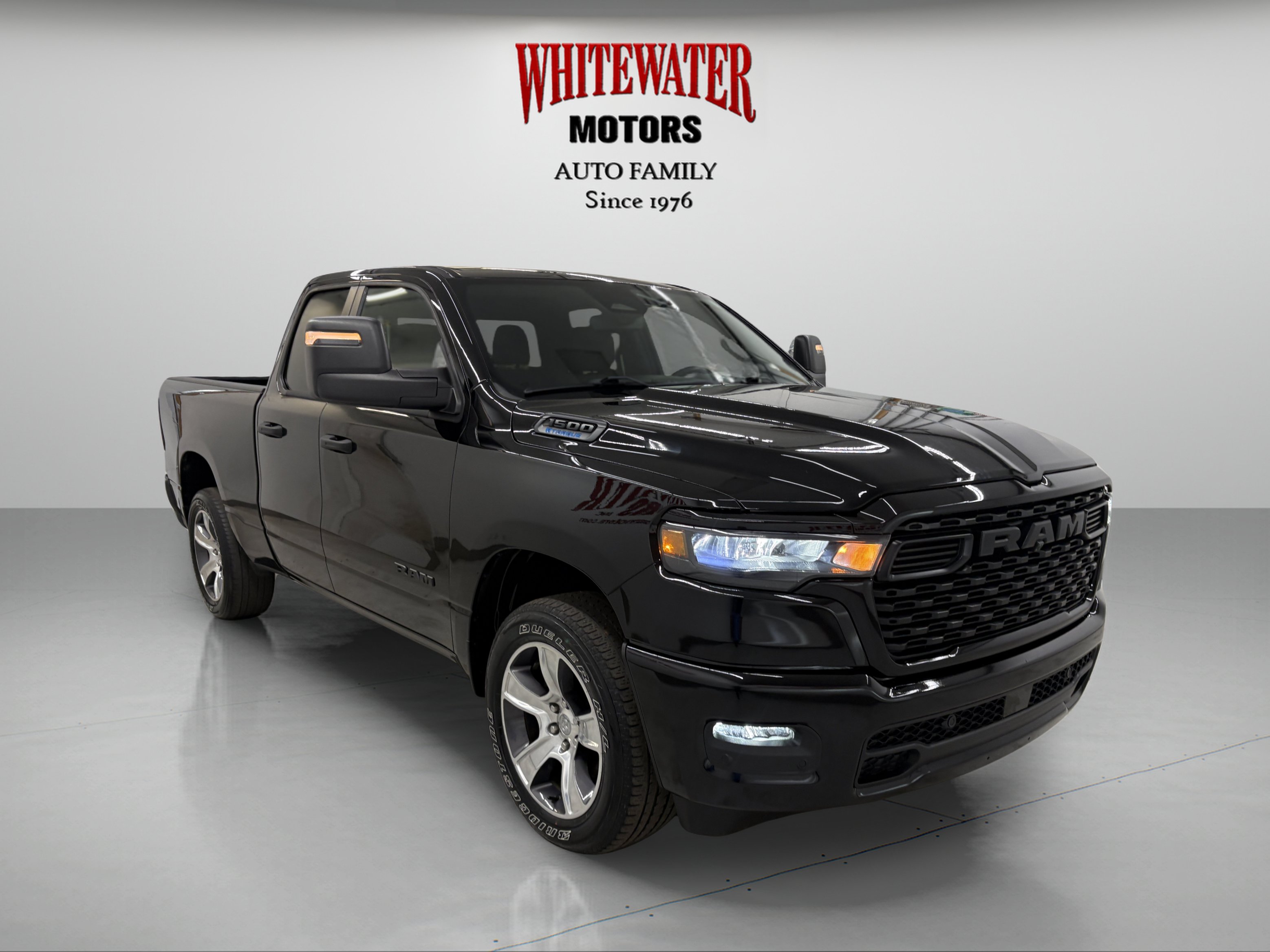 Used 2025 RAM 1500 Tradesman AWD/4WD image 5