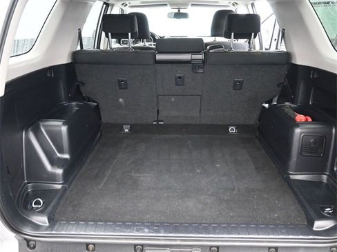 Used 2010 Toyota 4Runner SR5 image 6