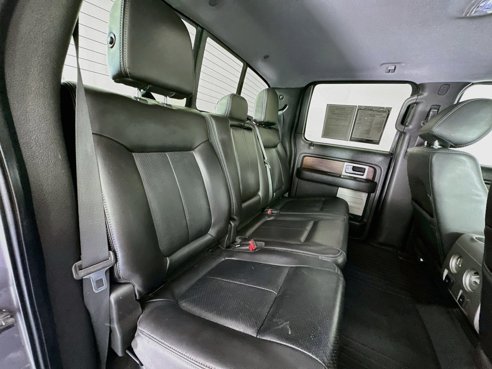 Used 2014 Ford F150 Lariat w/ Equipment Group 502A Luxury AWD/4WD image 27