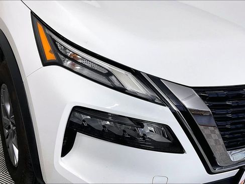 Used 2021 Nissan Rogue S image 27