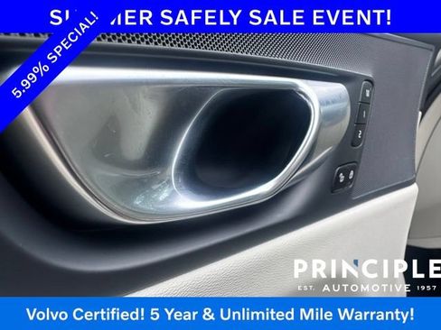 Certified 2024 Volvo XC60 B5 Core AWD/4WD image 24