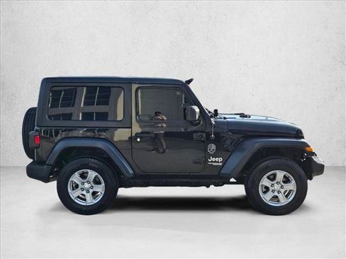Used 2020 Jeep Wrangler Sport AWD/4WD image 4
