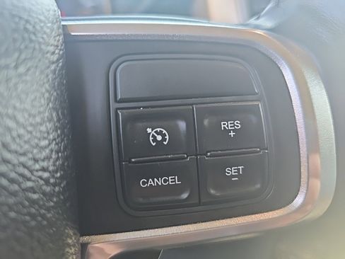 Used 2020 RAM 2500 Laramie image 34