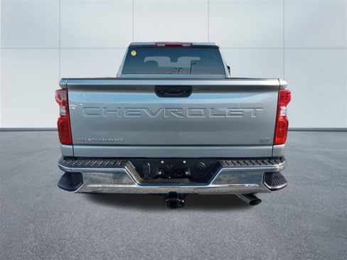 Used 2026 Chevrolet Silverado 2500 LT image 4